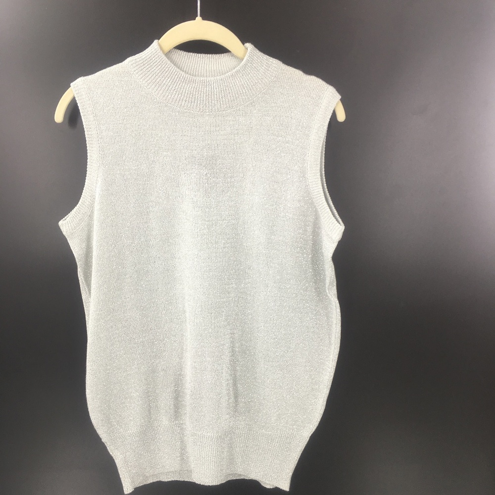 ROCHELLE CALIFORNIA Shiny Glittery Silver Top NWT
